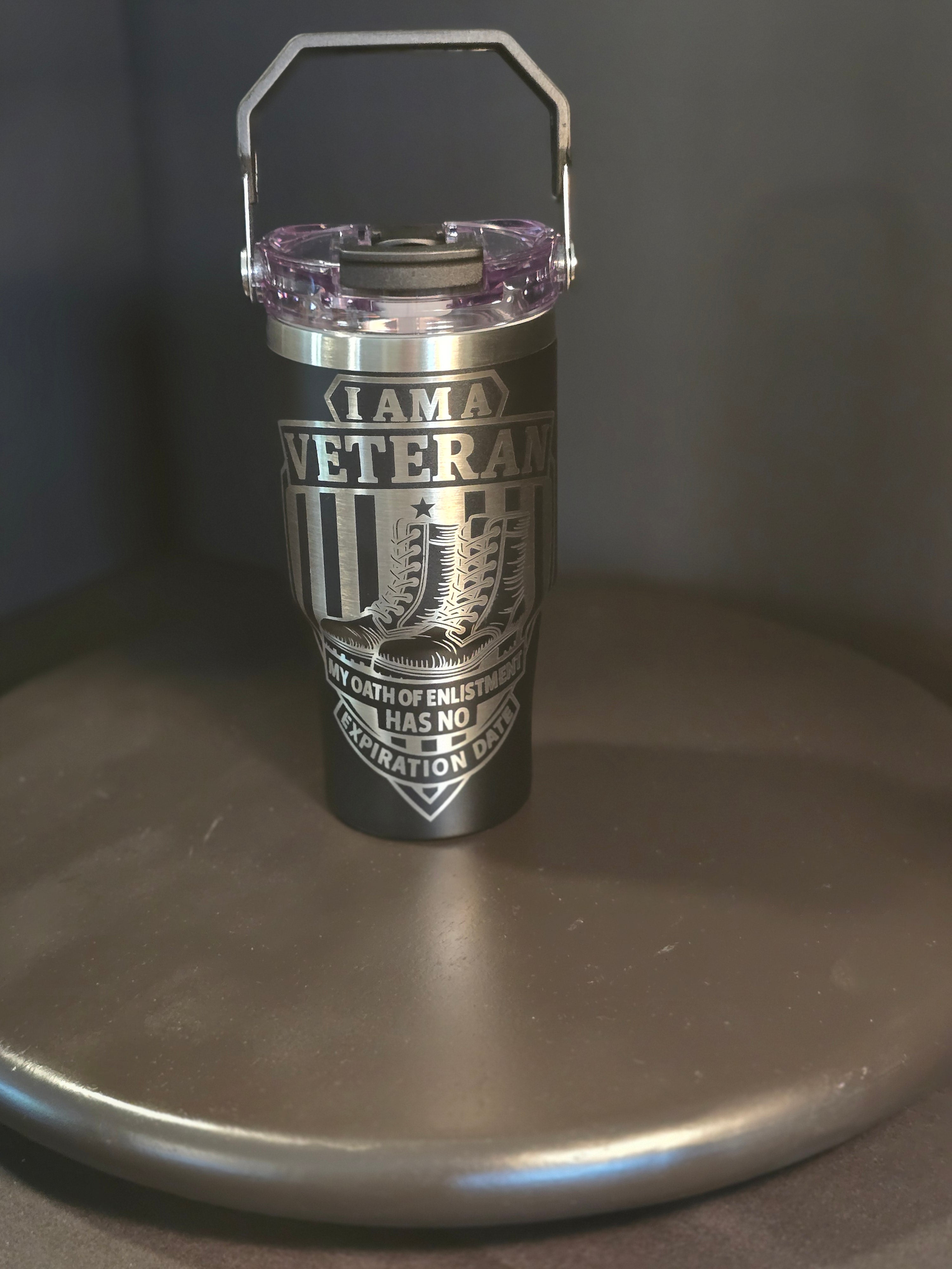 Veterans 20 oz Tumbler with Built-in Straw & Carry Handle Design - I Am A Veteran Emblem on Black Background