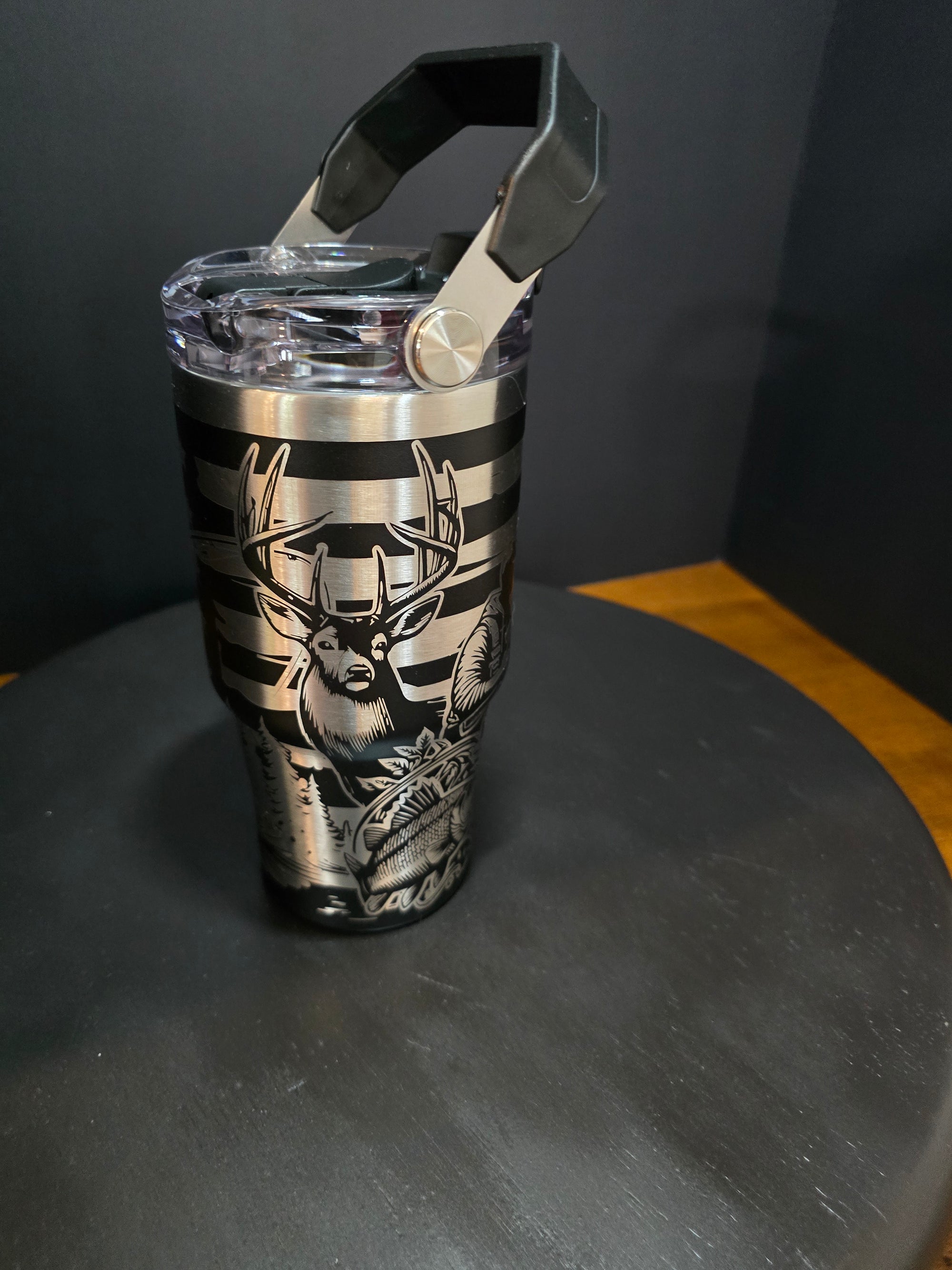 20oz Insulated Stainless Steel Tumbler – Laser-Engraved Hunting/Fishing Design, Double-Wall Vacuum Sealed, Powder-Coated Finish