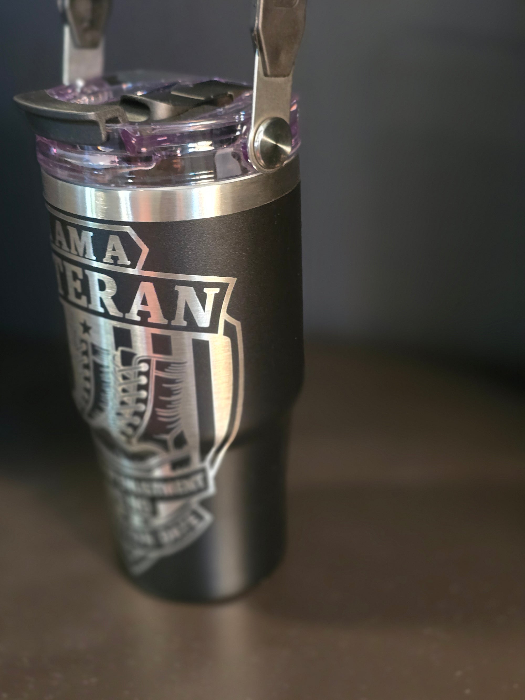 Veterans 20 oz Tumbler with Built-in Straw & Carry Handle Design - I Am A Veteran Emblem on Black Background